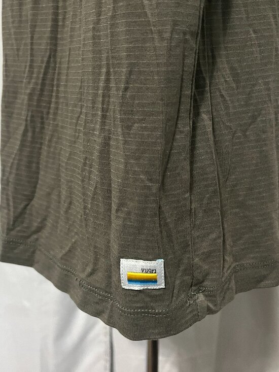 Vuori Other - 💪 Vuori Men's Green Striped Short Sleeve Stretch Athletic T-Shirt Large L EUC